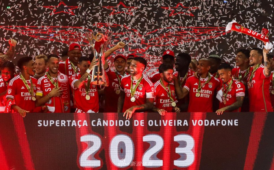 观众信任崩 观众信任崩